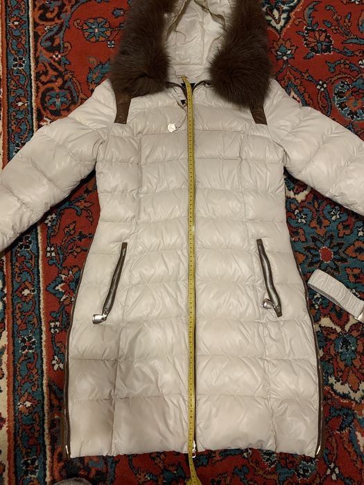 Куртка зимова пуховик молочний