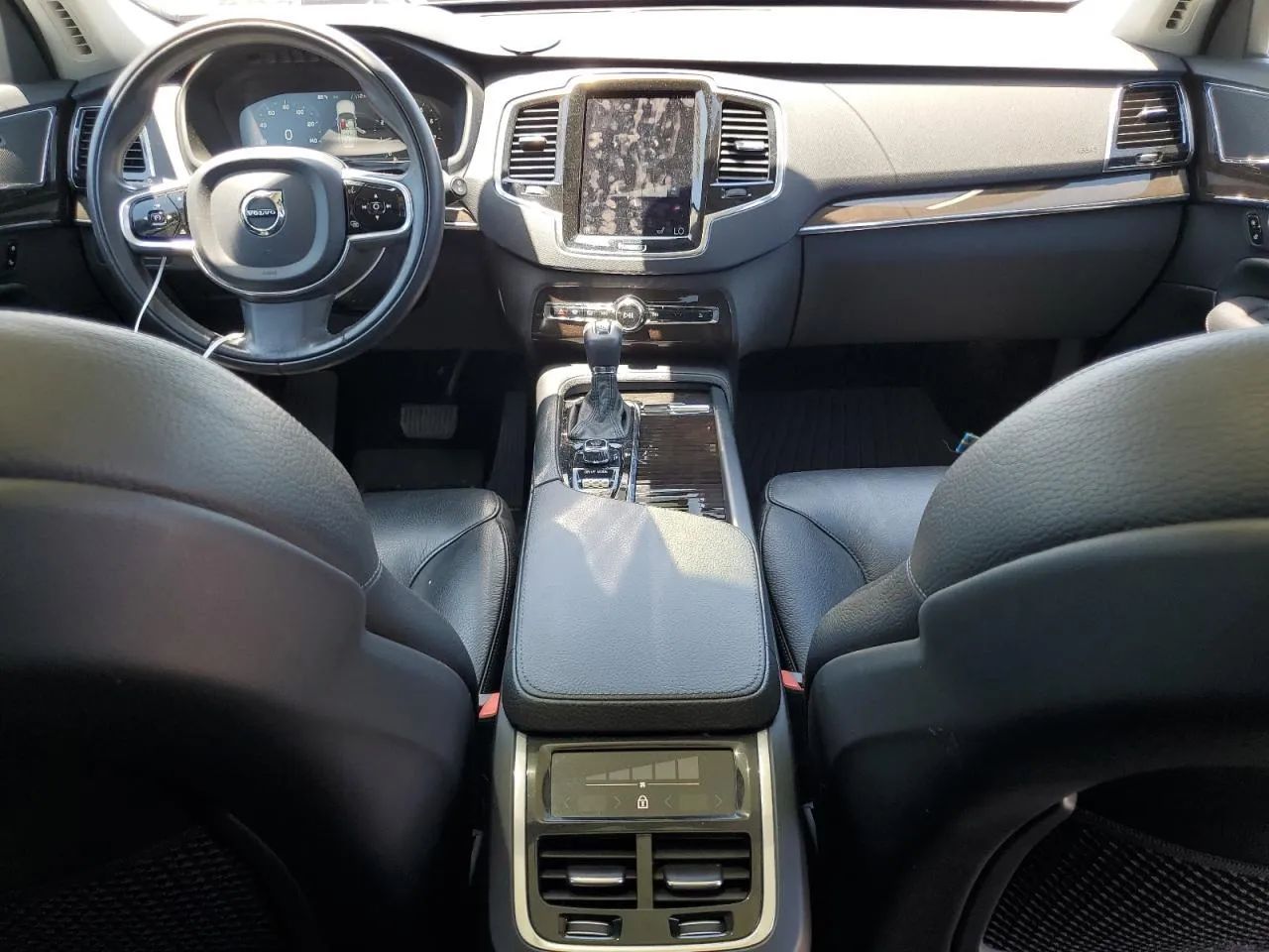 Volvo XC 90 Auto z USA z dostawą pod dom, w drodze do Polski