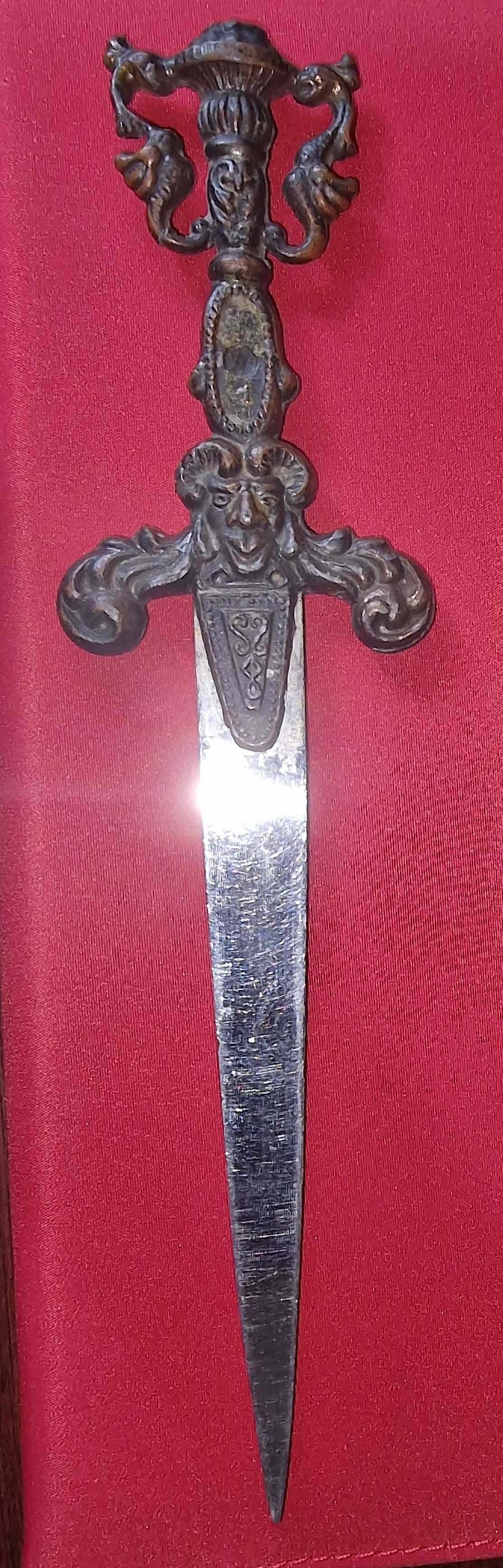 Mosiężny nożyk nóż do kopert korespondencji baran vintage