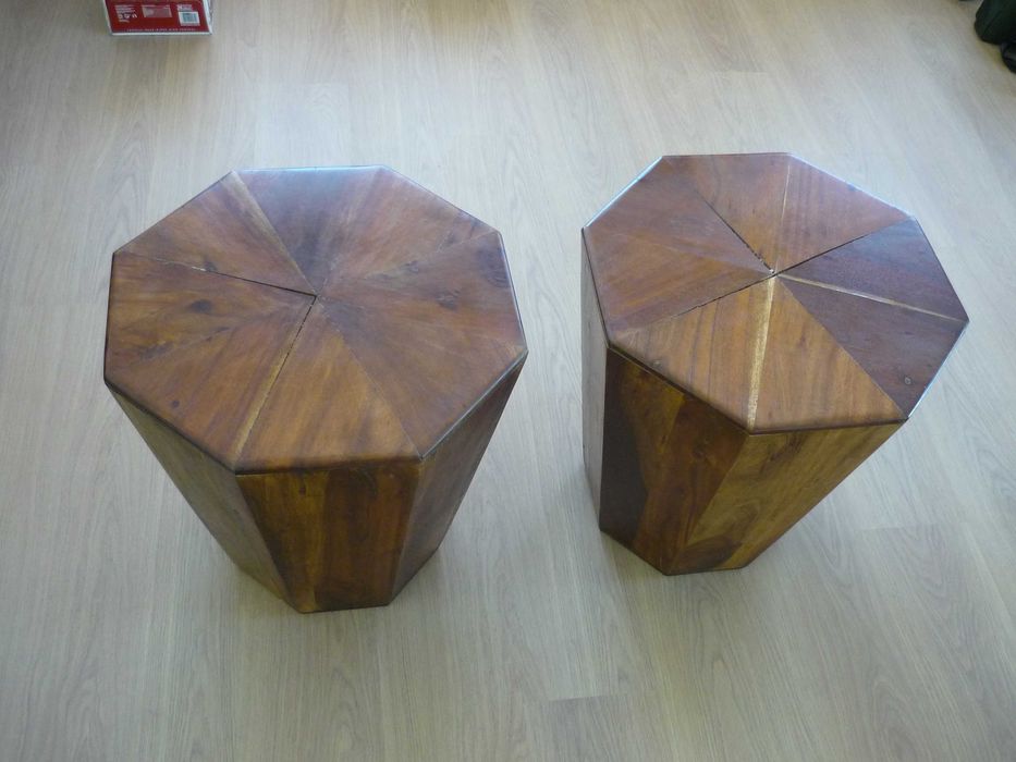 mesas apoio POLYHEDRON area infinitas madeira acácia