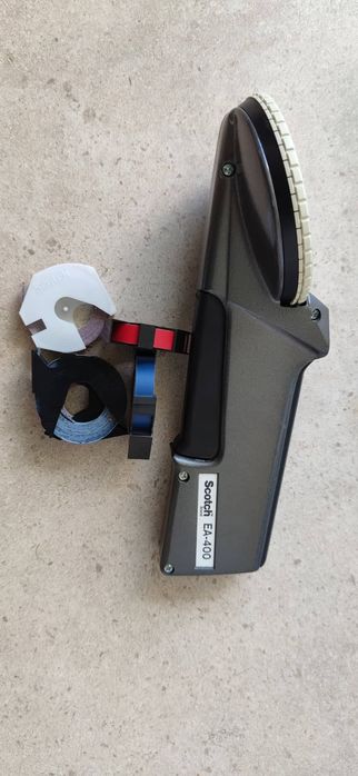 Maquina de etiquetas autocolantes Scotch Brand EA-400