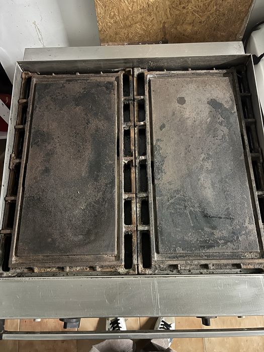 Grelhador profissonal com mesa inox