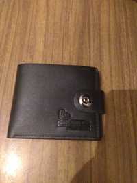 Черный кошелёк для налички и карт