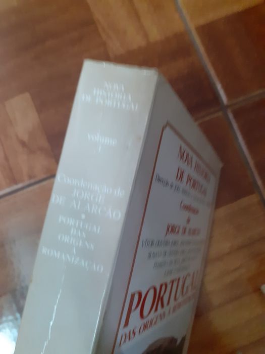 Nova História de Portugal, das origens à romanização