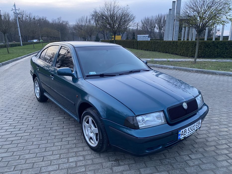 Шкода Октавія тур 1.6 МПІ