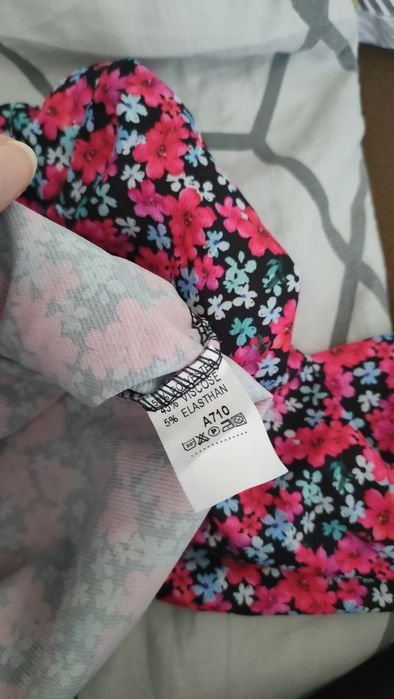 Sukienka w kwiaty S/M