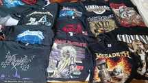 Футболки з мерчем рок та метал груп (Metallica, Death, Pantera та інші