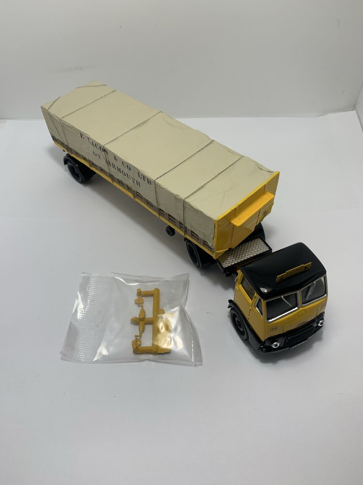 Morris Corgi 1:50