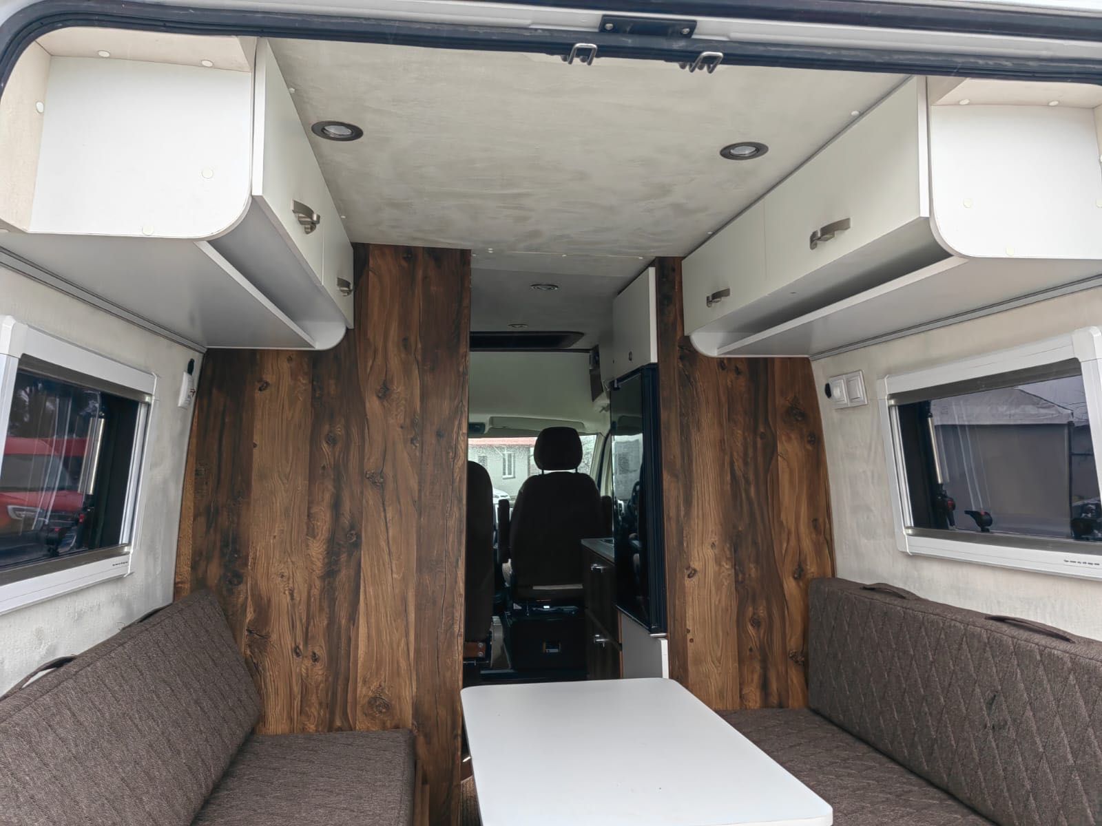 KAMPER 4 miejsca - Fiat Ducato - wypożyczalnia kamperów Warszawa