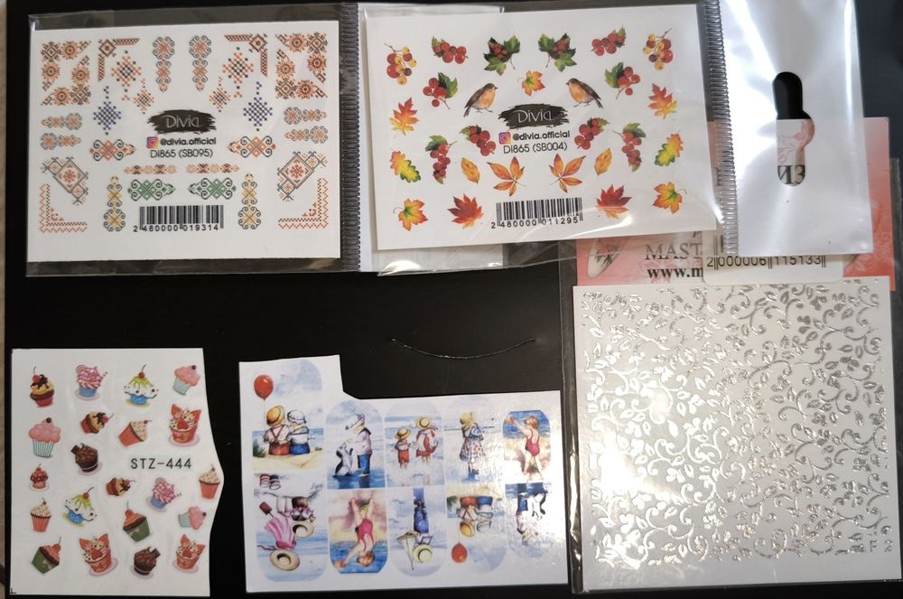 Лак для нігтів Rimmel Kind Free Nail Polish 166 слайдер вишиванка