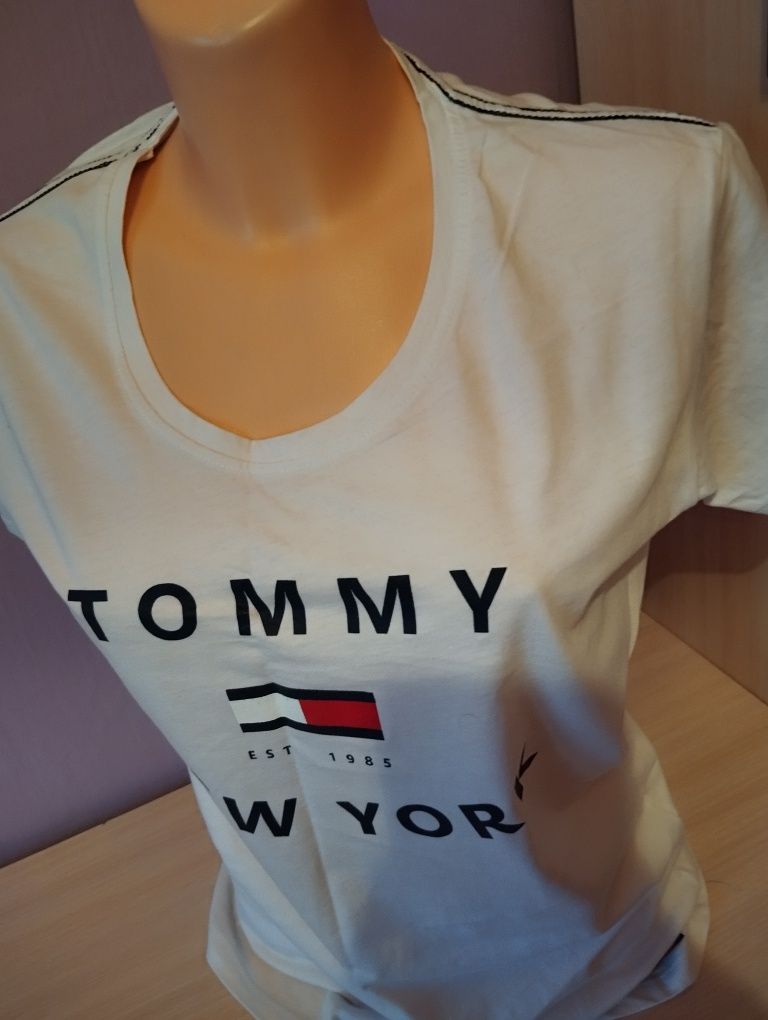 Damski t-shirt Tommy rozmiar L