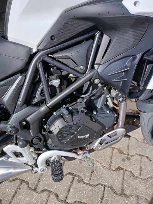 Vendo moto beneli toda certa