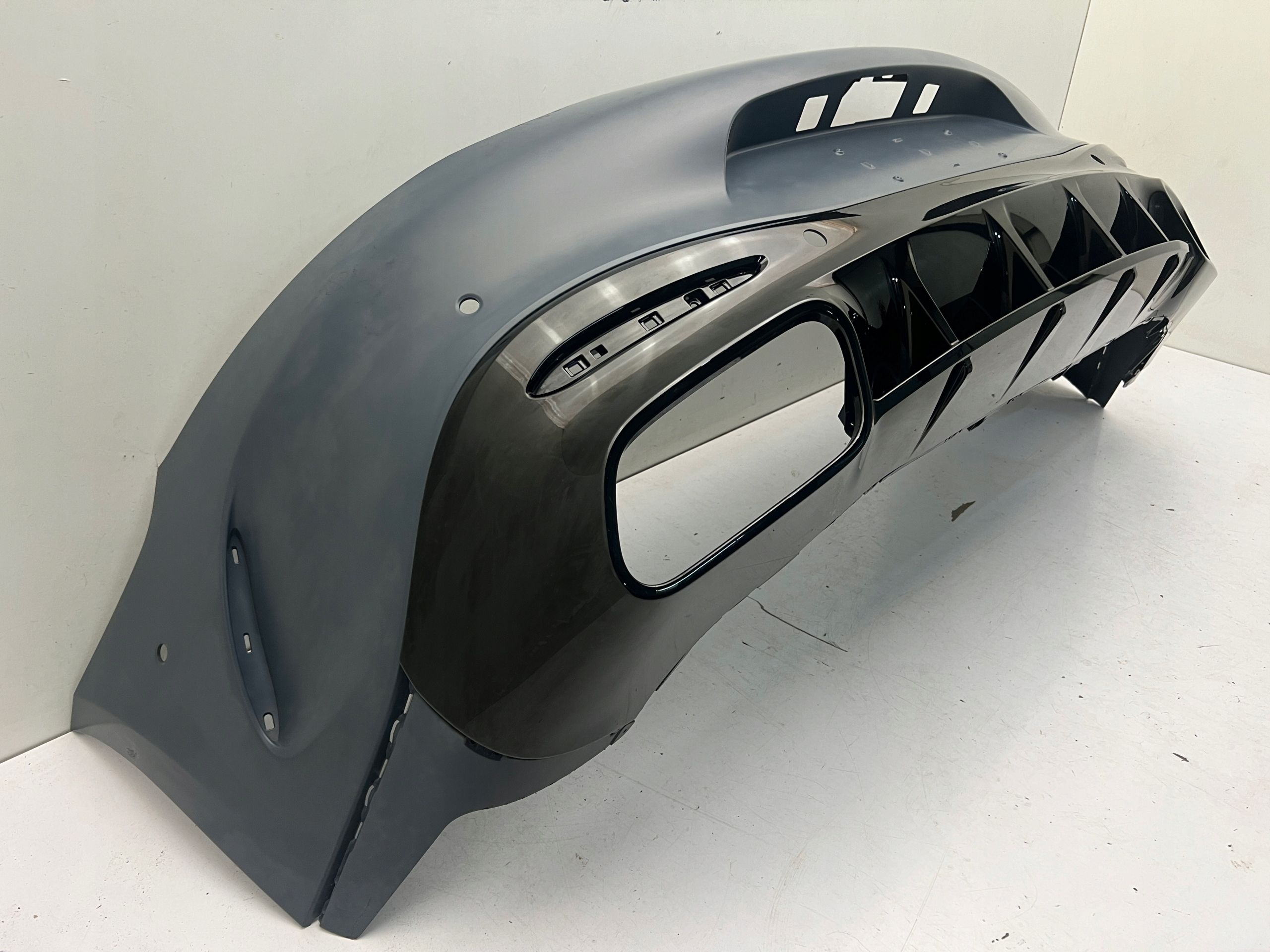 Mercedes Amg GT Coupe C192 Zderzak tył Pdc oryginał Oem N 23