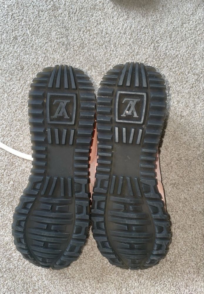 Sapatos louis vuitton pouco usados