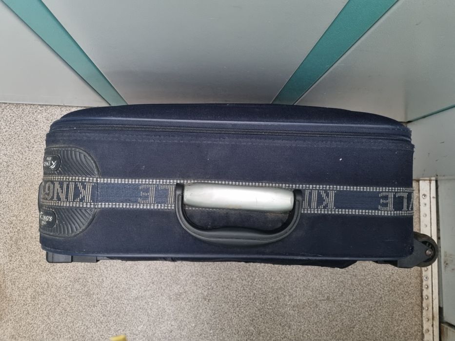 Валіза стан добрий,фірмова ,зручна