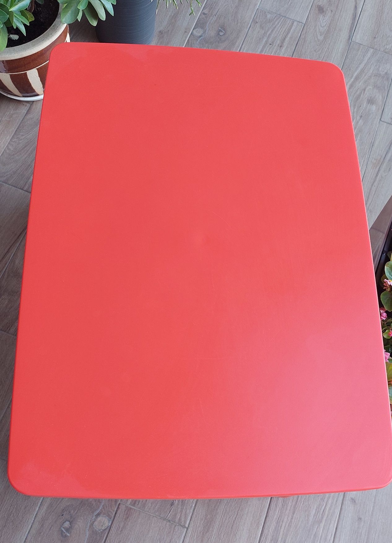 Czerwony stolik Mammut Ikea. Odbiór osobisty.