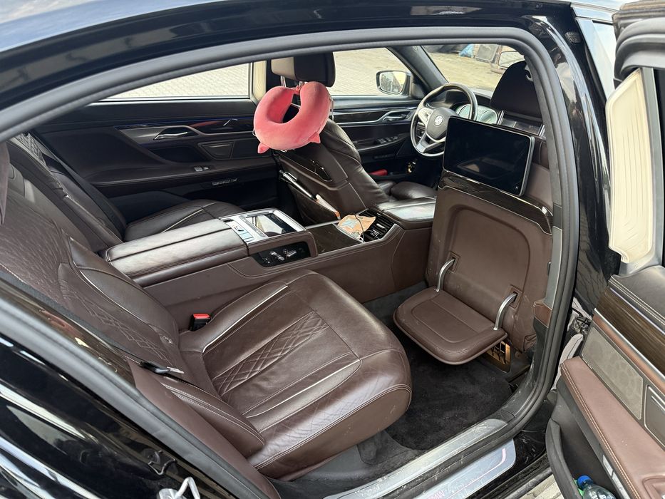 Bmw 740 ld xdrive Individual CarbonCore masaze wersja prezydencka