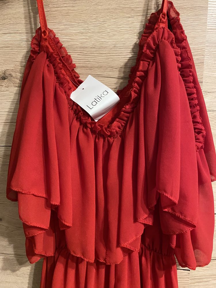 Czerwona sukienka hiszpanka elegancka lekka zwiewna uniwersalna