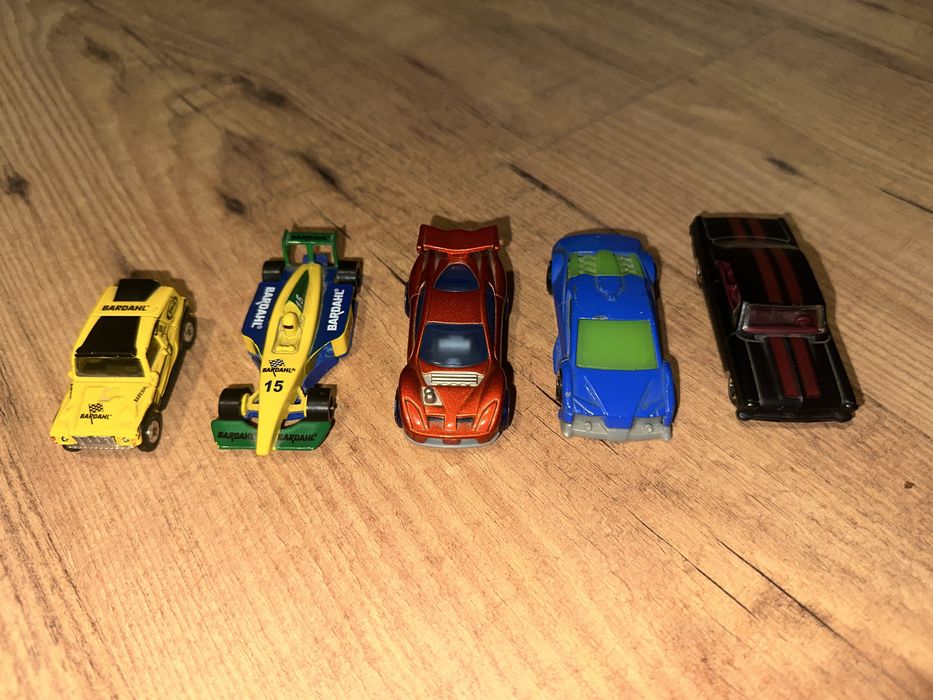 Набір іграшкових машинок (5 шт)