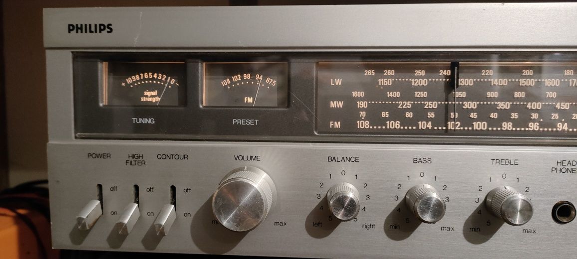 Amplituner Philips 793