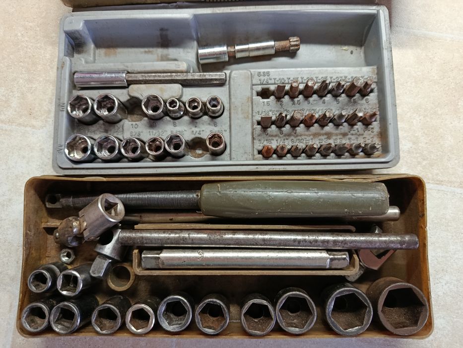 Продам набор ключей.