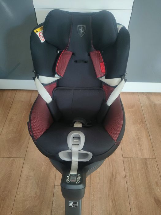 Fotelik Cybex Gold Sirona s-isize Ferrari obrotowy 360 tyłem i przodem
