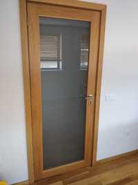 Porta de carpintaria com vidro fosco - 80 cm