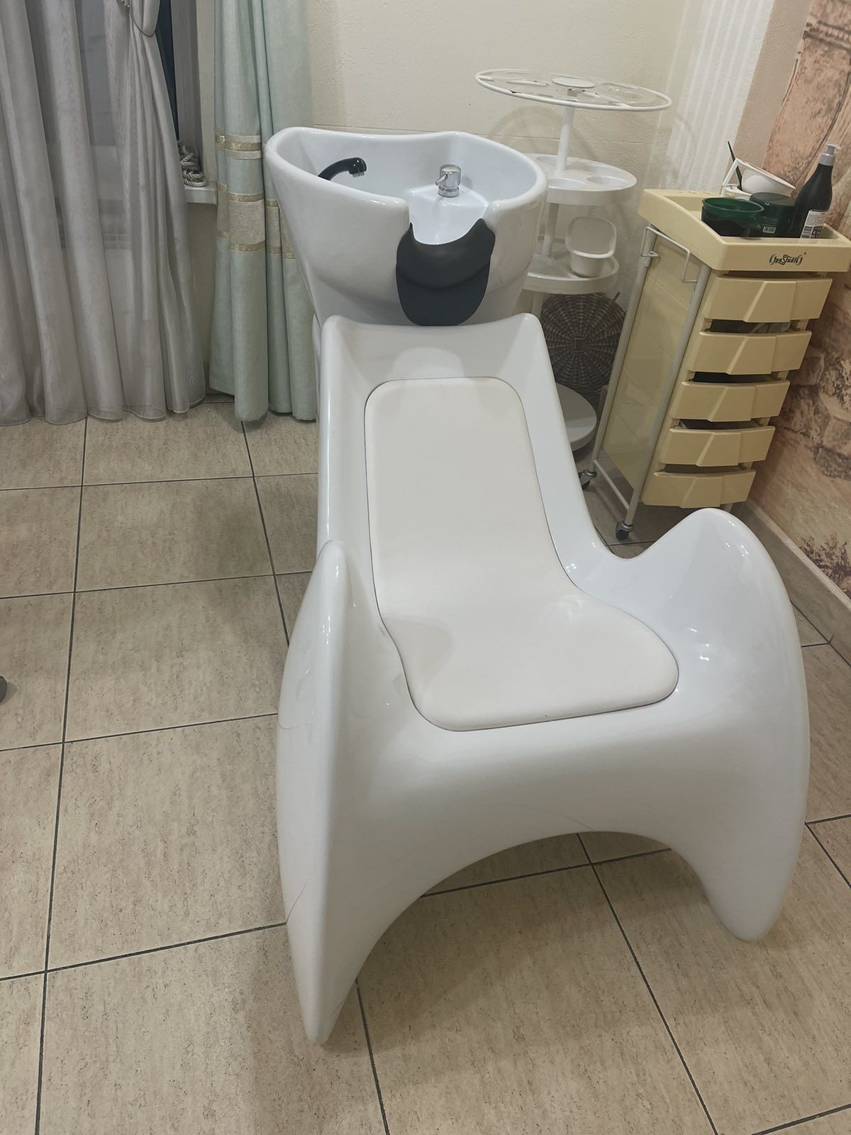 Продам крісло  з мийкою,та самостійне крісло