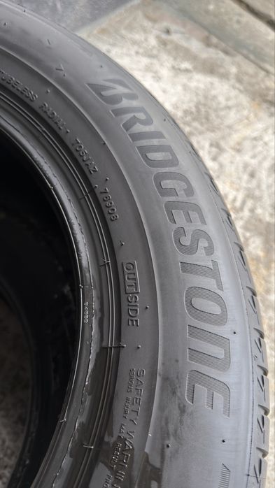 Pneus 205/65r16 Bridgestone Turanza T005* com 85% de piso