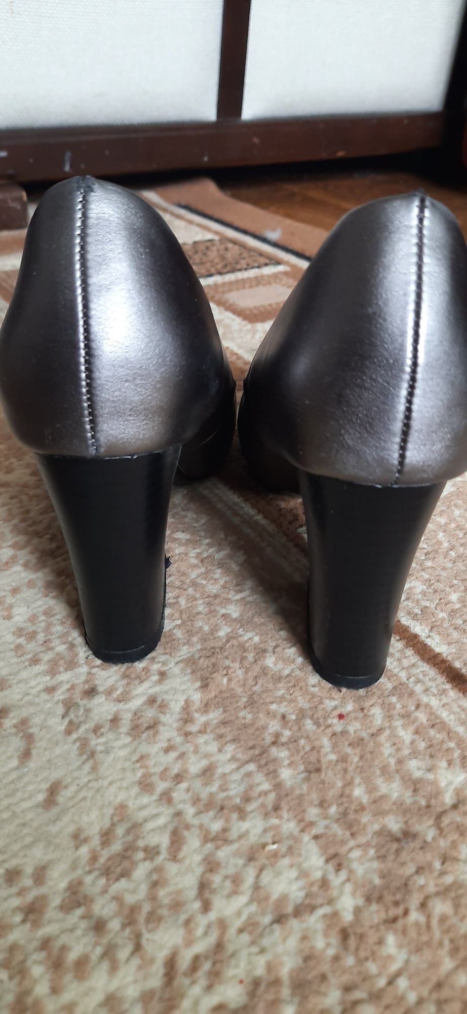 Туфлі 37розмір (маломір)