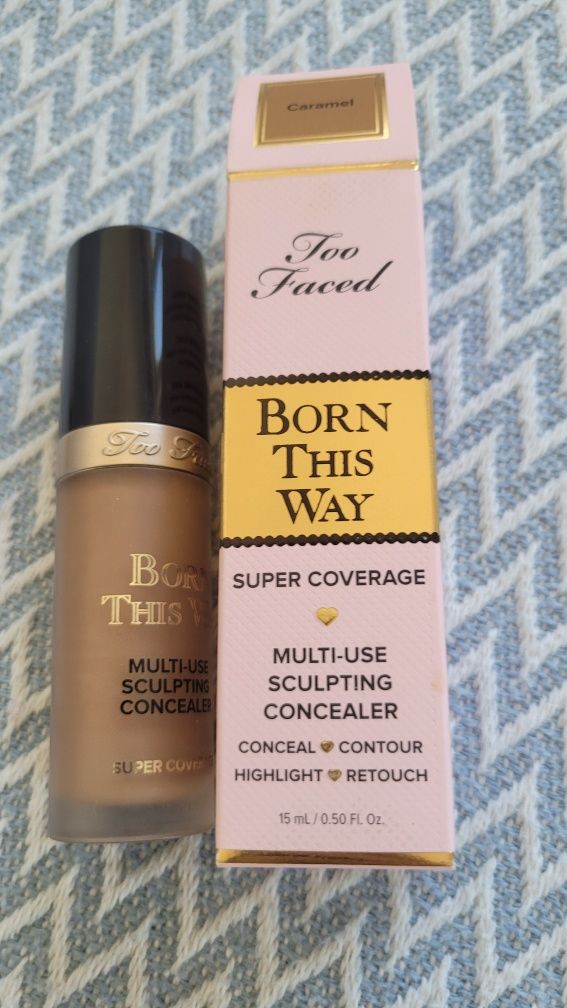 Born this way korektor Caramel Too Faced konturowanie