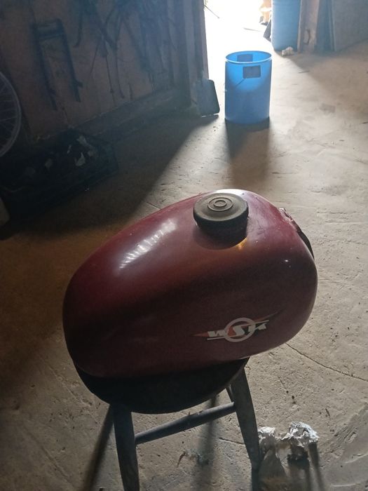 Bak zbiornik paliwa WSK b1