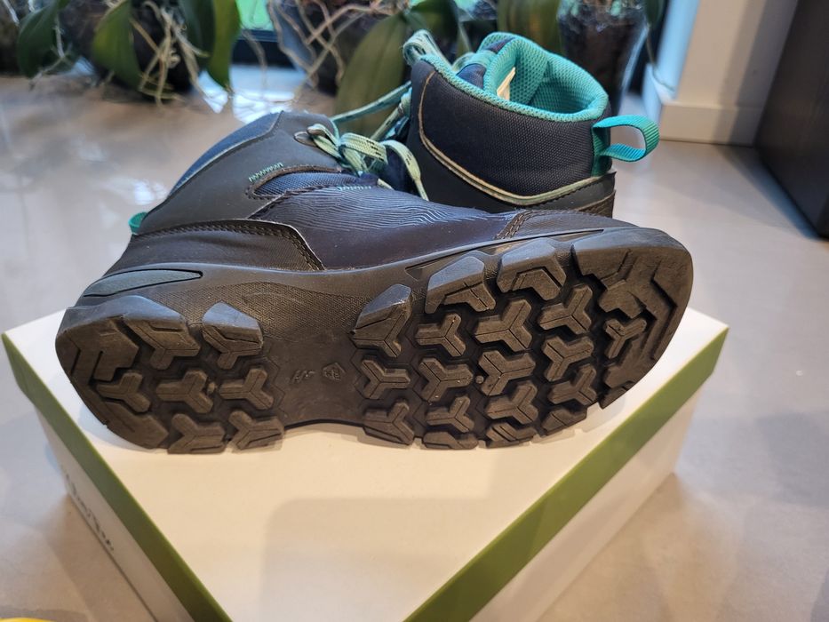 Trapery Buty turystyczne dla dzieci Quechua MH120 Mid