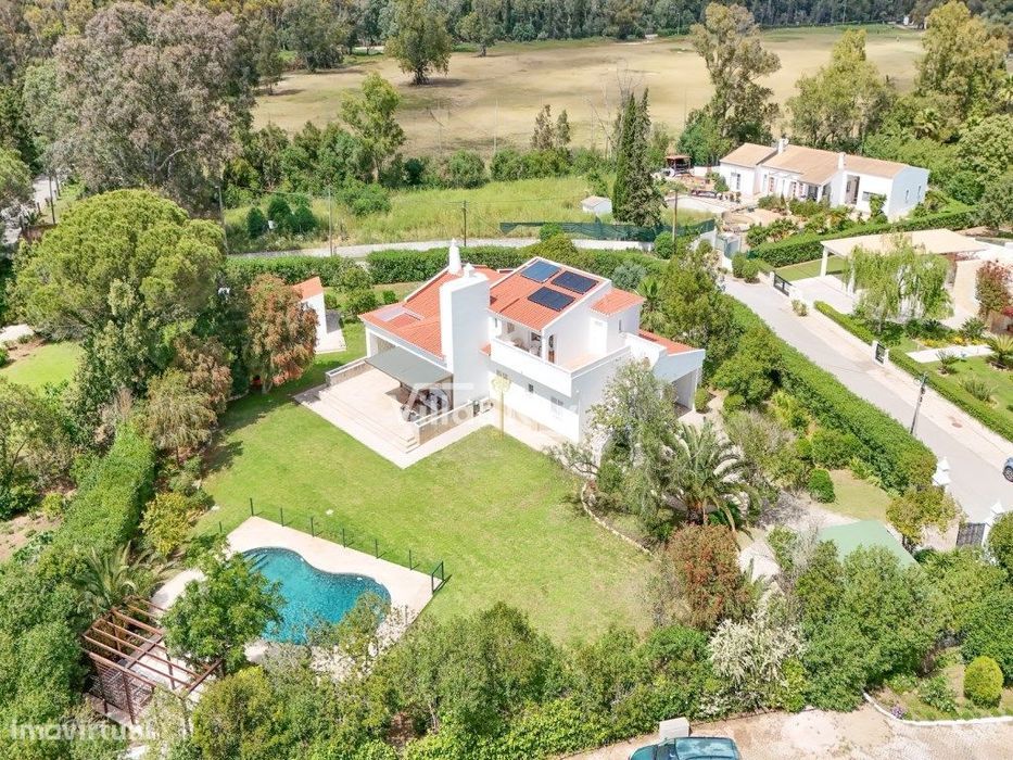 Moradia Exclusiva no Resort de Golfe da Penina 
Elegância, Confort...