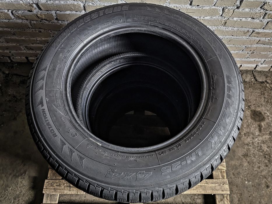 Зимові 235/60r17 Bridgestone | 7.5mm | 2023 | Spain | Преміум шини 4шт