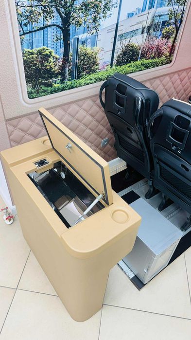 Sprzedam lodówkę z kompresorem Iveco/Sprinter autobus rożne rodzaje