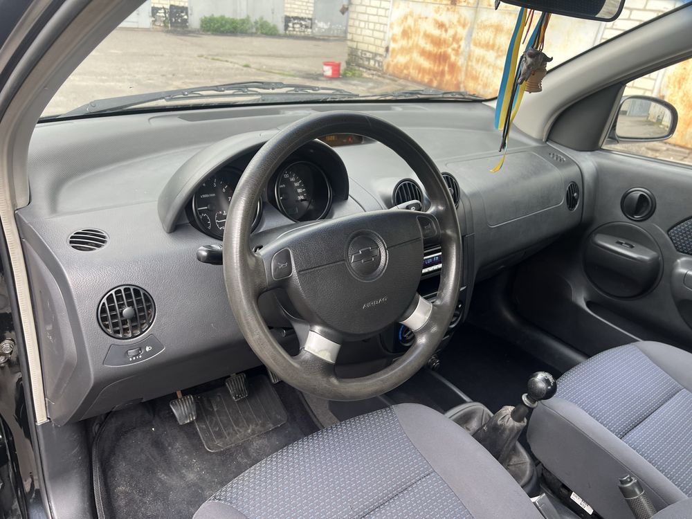 Продам Chevrolet aveo 1,5 2005 год