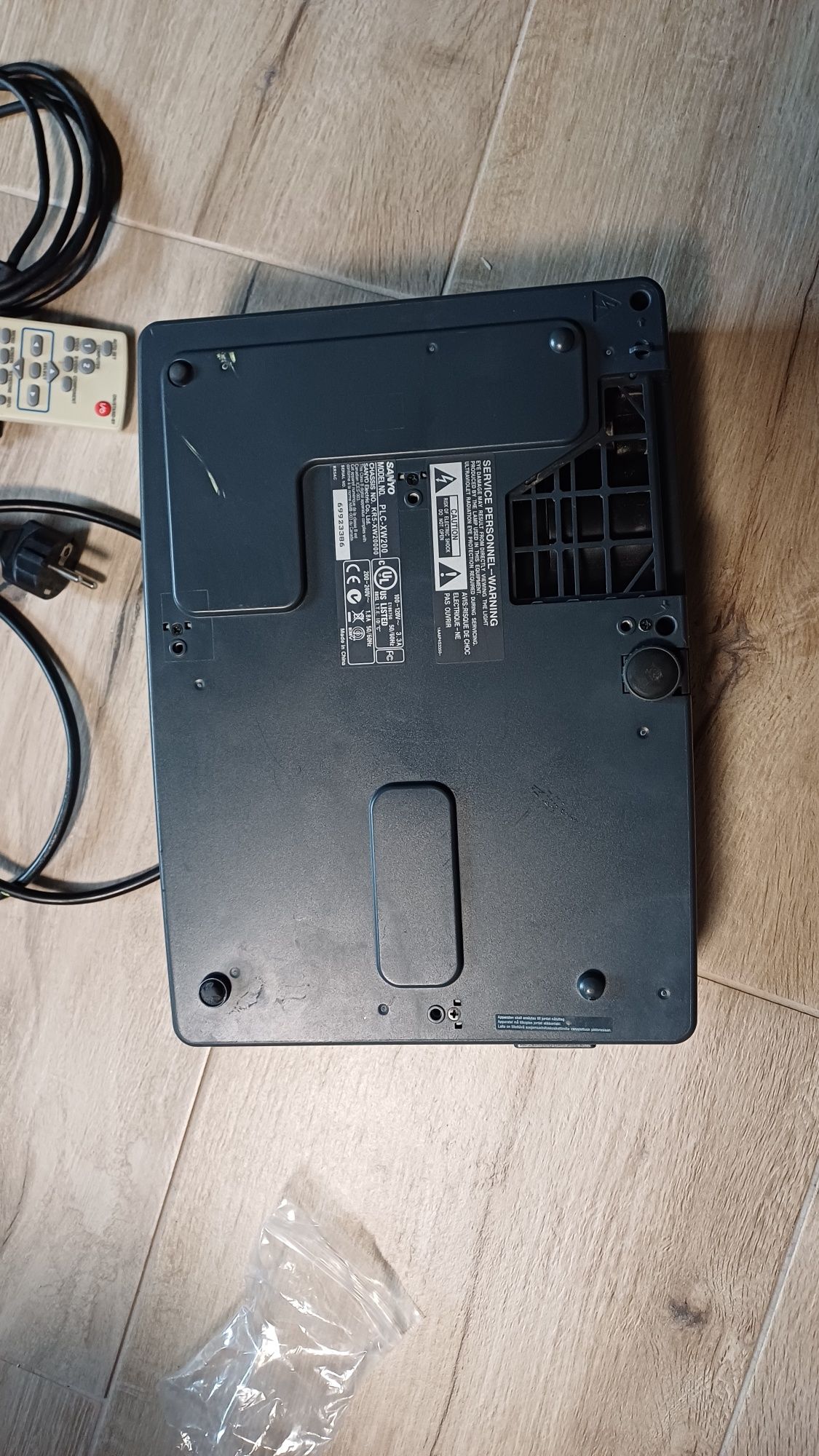 Projektor Sanyo XGA Model PLC-XW200