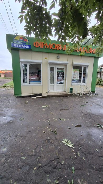 Комерційного призначення (будівель торгівлі), вул. Соборна