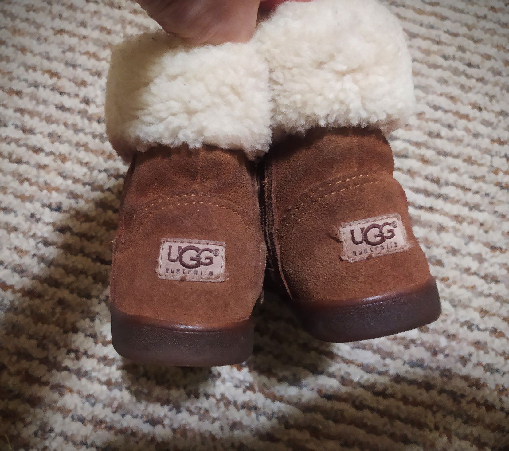 UGG дитячі демісапожки 25 р.