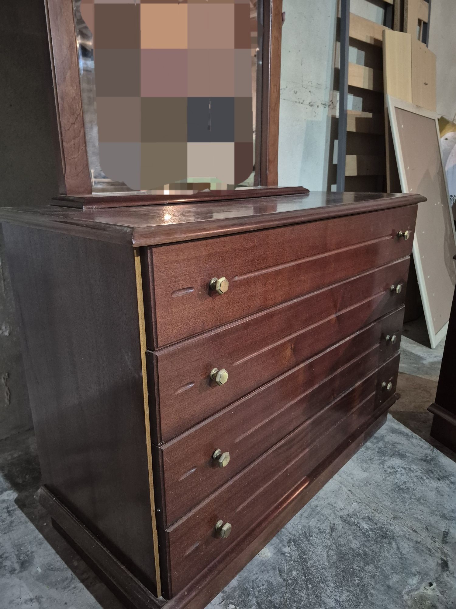 Conjunto comuda e mesas cabeceira