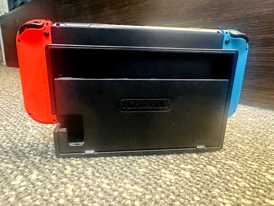 Nintendo Switch V2 – Model HAC-001 Możliwość zamówienia z Wysyłką!