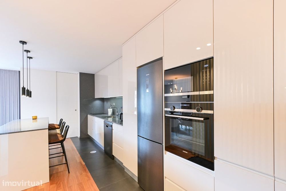 Apartamento T3 Alto Requinte em Montes Caulinos, junto ao City Golf