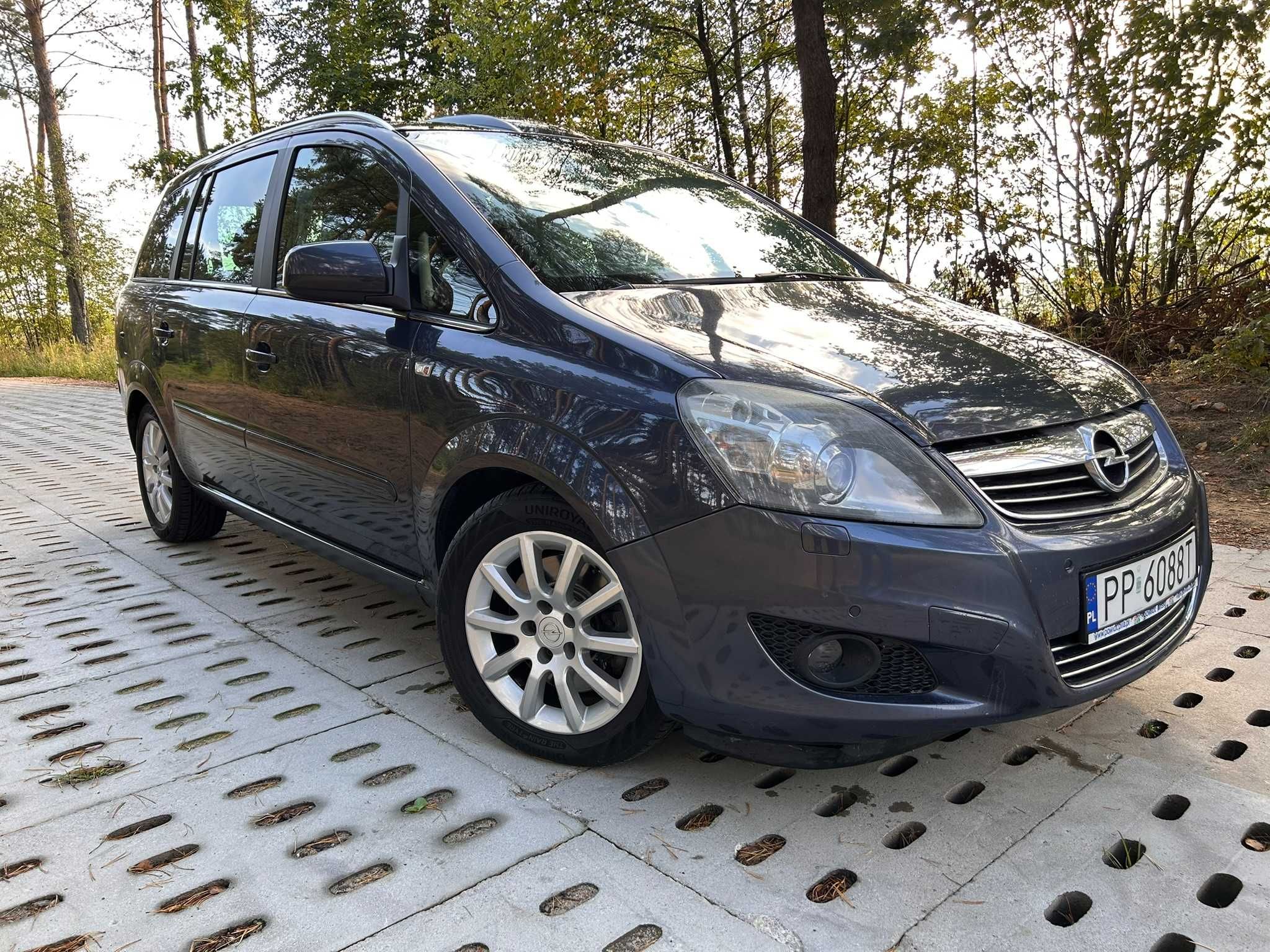 OPEL Zafira B 1.7 CDTI, 7 os. COSMO, RECARO, 2010 r.