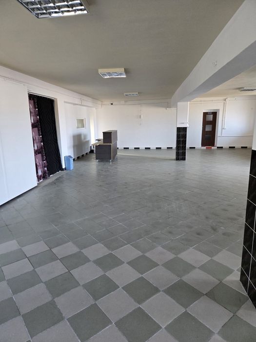 Wynajmę hale łacznie 196m2