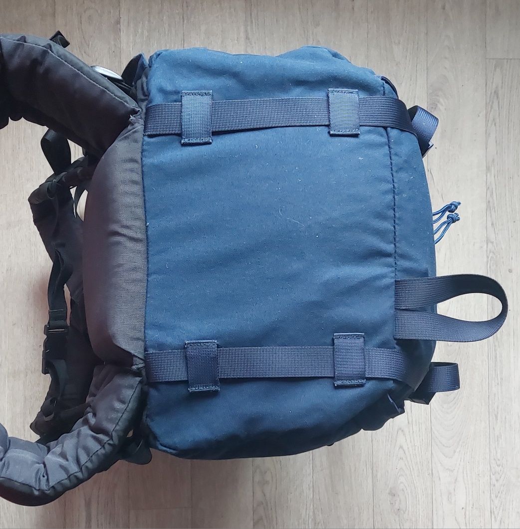 Рюкзак б/у Walk-a-way 45L, с дождевиком.