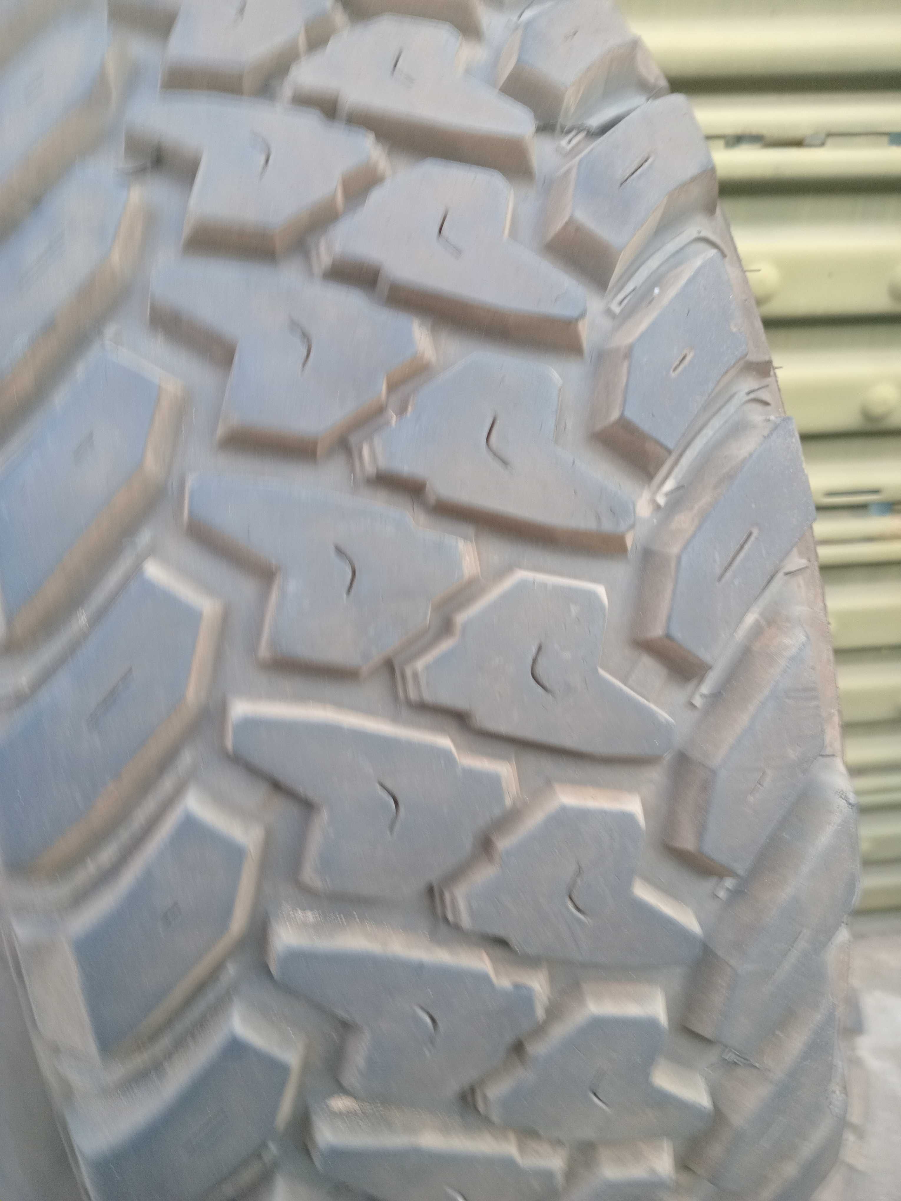 Продам резину 245/75 r16