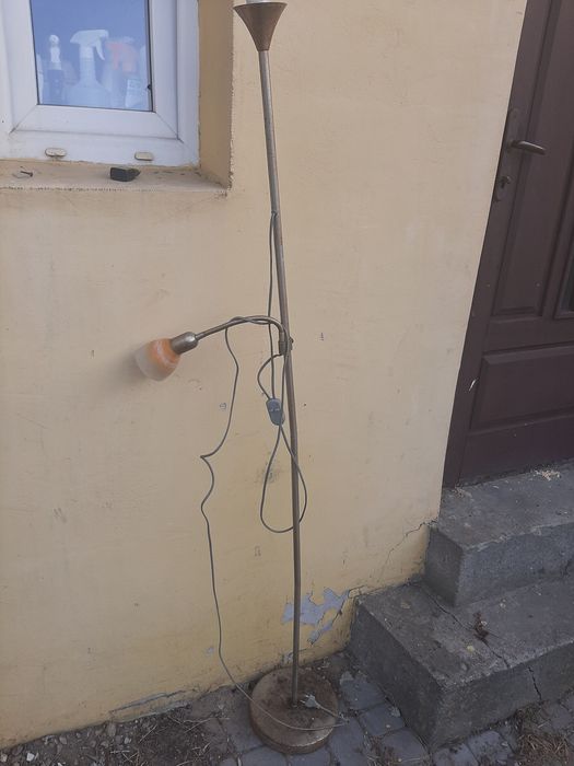 Lampa stojąca na dwie żarówki