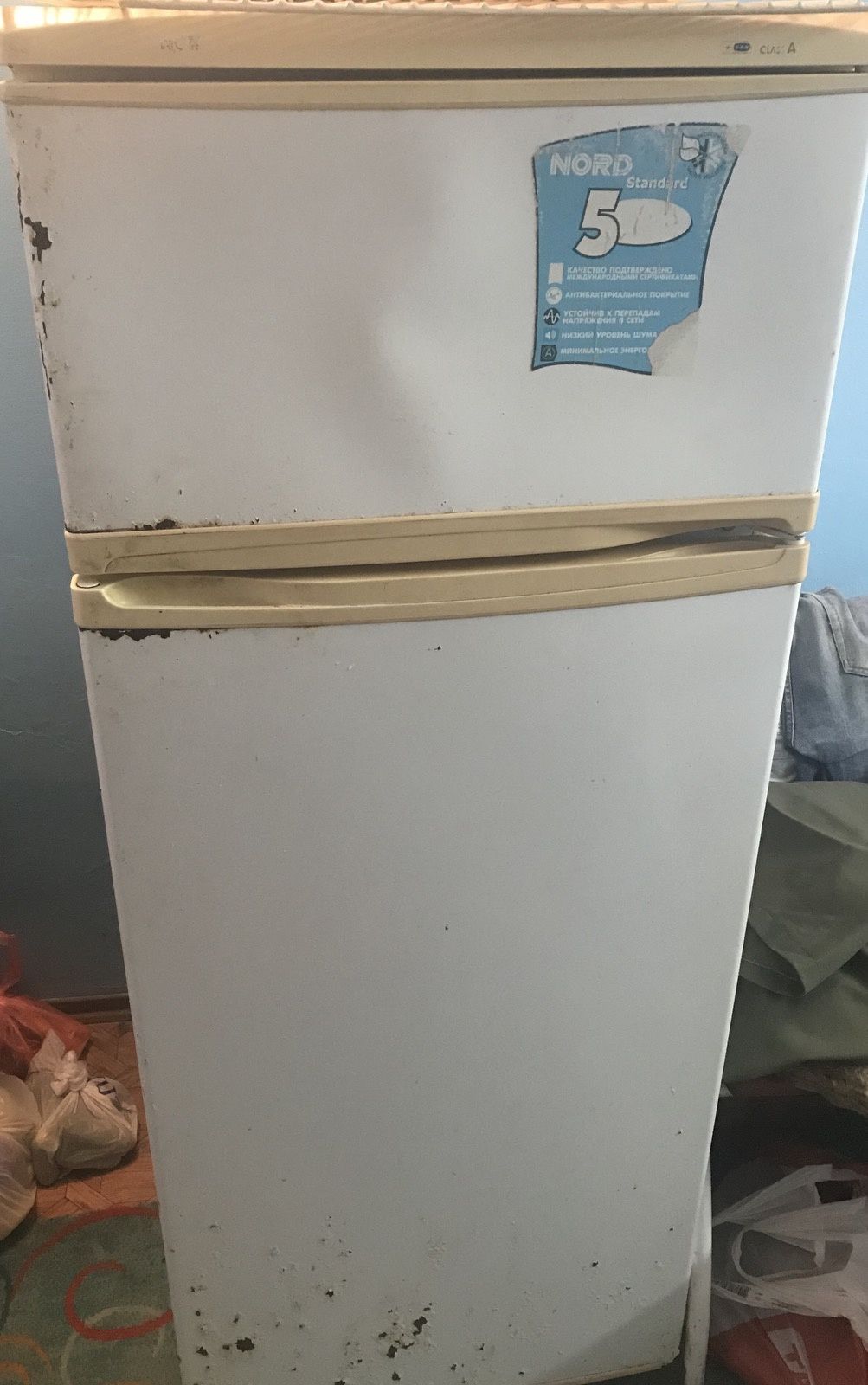 Холодильник на разборку