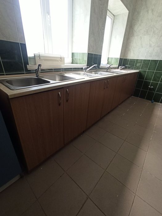 Тумби з умивальниками. Самовивіз